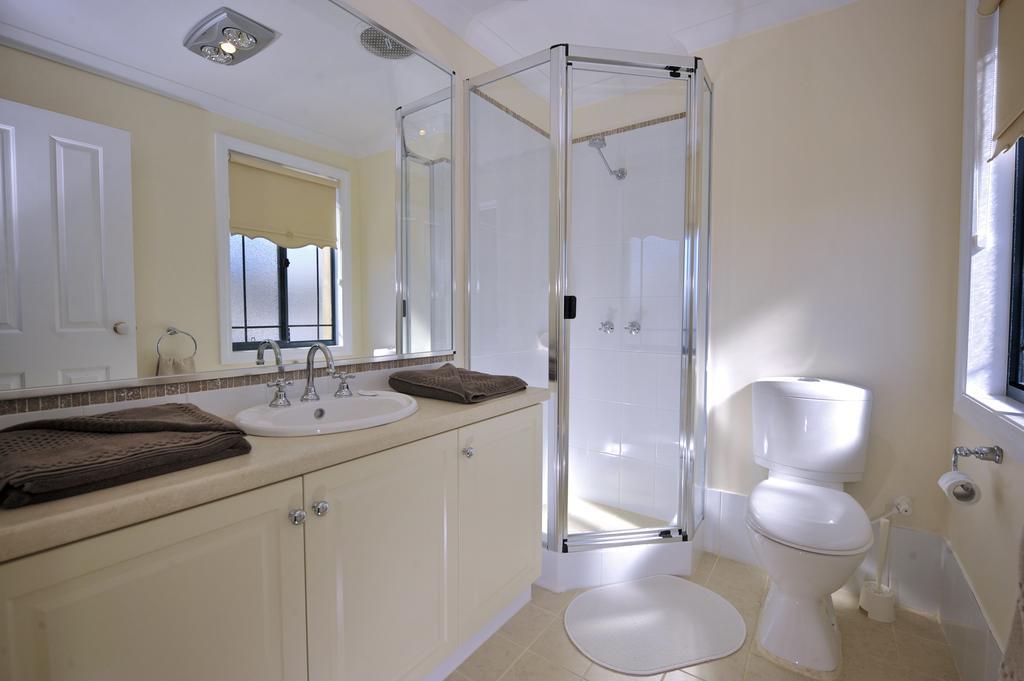 Palm Beach Manor Rockingham Extérieur photo